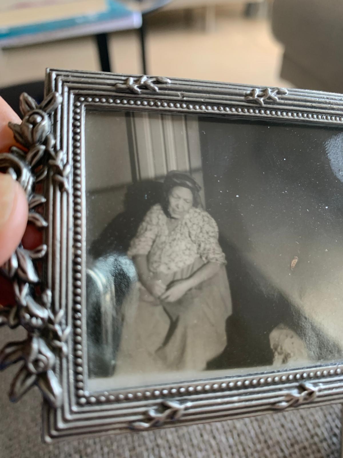 La mère, et la fratrie dans l'ordre : Georgette, Janine, Silvia, Félix, Victor. Edmond n'est pas encore né.